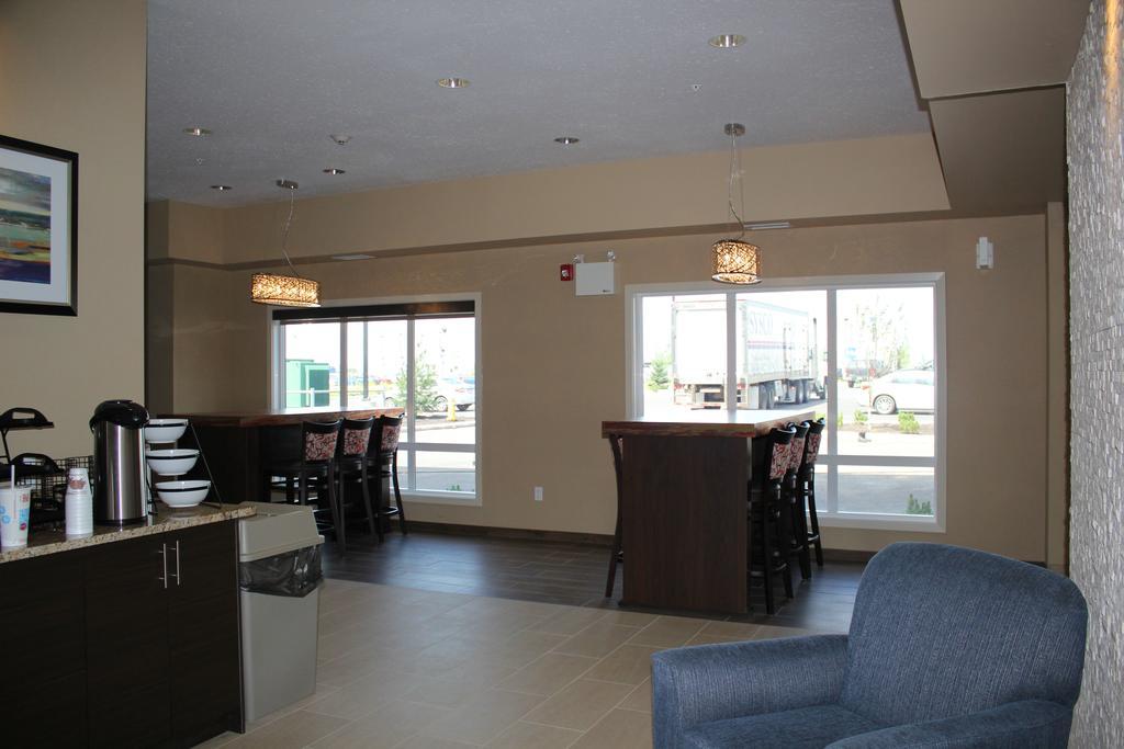 Comfort Inn & Suites Edmonton International Airport Nisku Kültér fotó