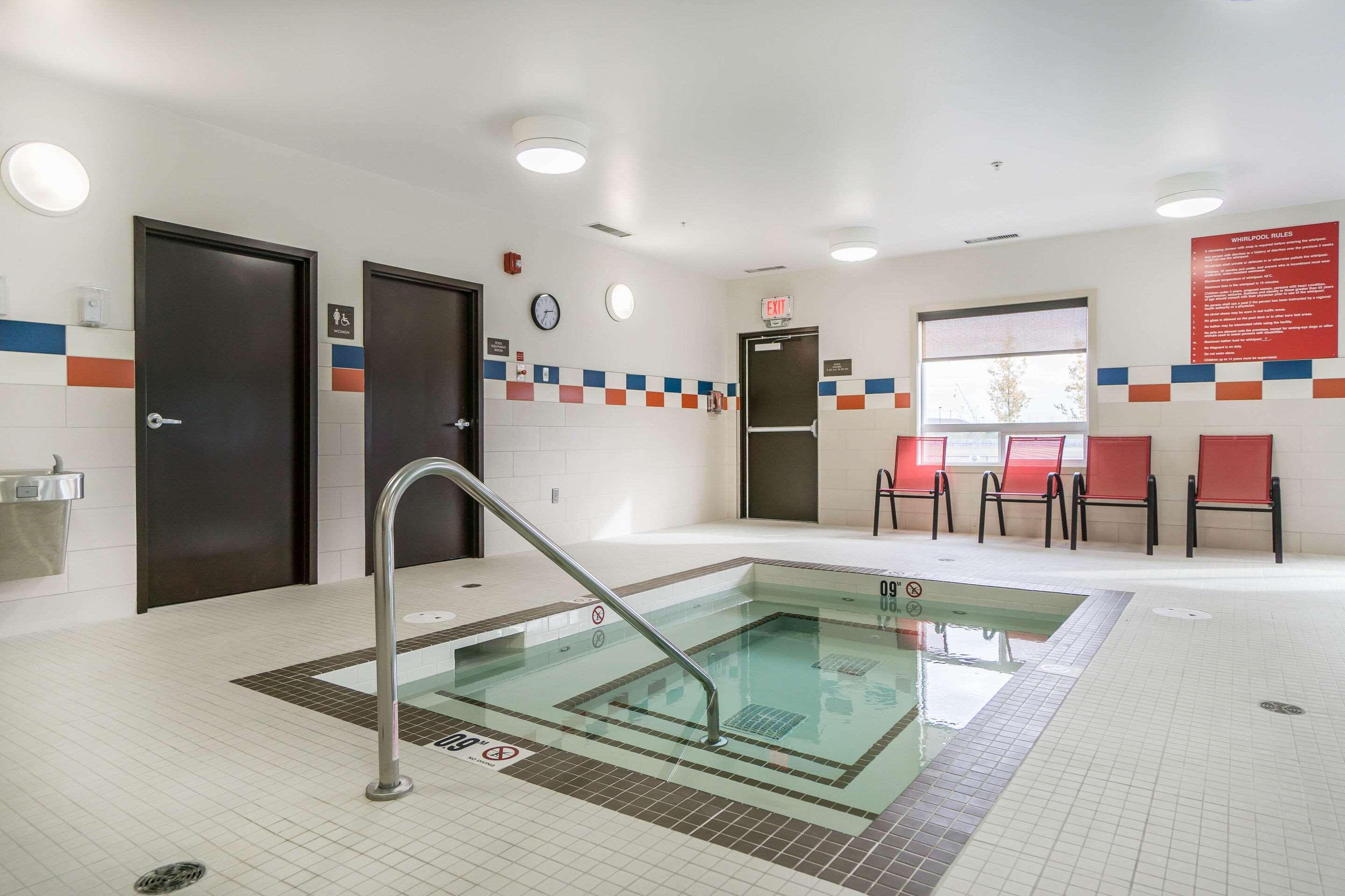 Comfort Inn & Suites Edmonton International Airport Nisku Kültér fotó