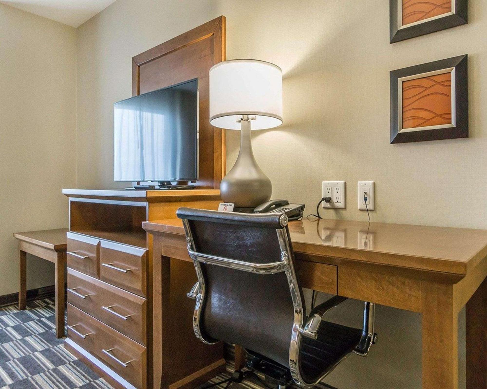 Comfort Inn & Suites Edmonton International Airport Nisku Kültér fotó